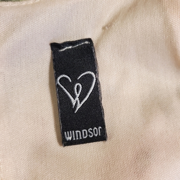 Windsor Floral Print fully lined Halter mini dress size Medium - Picture 10 of 10